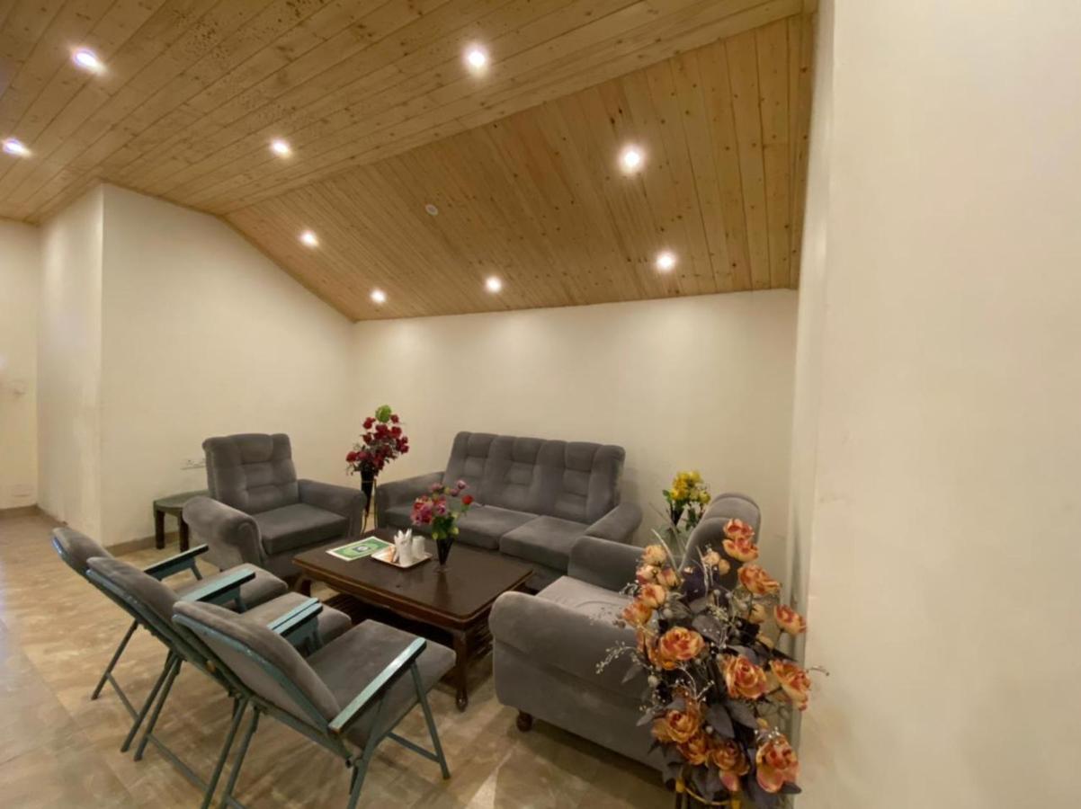 Hotel Hadimba - In City Center Manāli Esterno foto