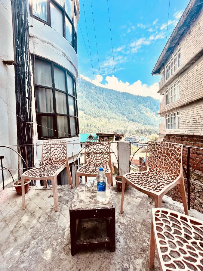 Hotel Hadimba - In City Center Manāli Esterno foto