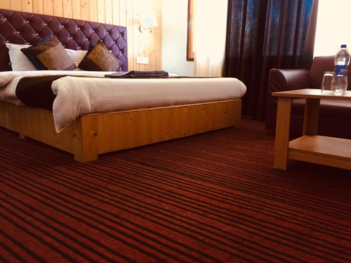 Hotel Hadimba - In City Center Manāli Esterno foto